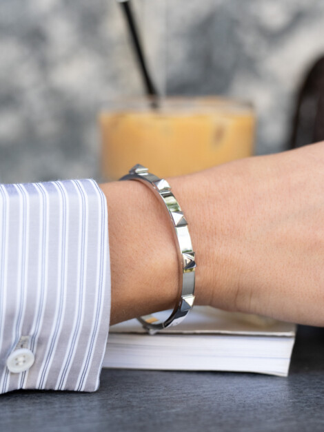 STUD BANGLE SILVER