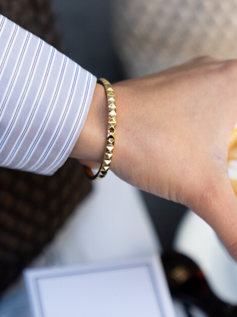 STUD BANGLE THIN GOLD