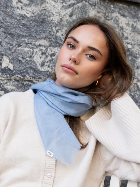 CASHMA SMALL SCARF CASHMERE KENTUCKY BLUE