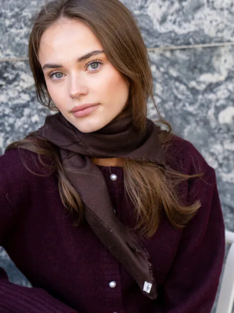 CASHMA SMALL SCARF CASHMERE HOT FUDGE BROWN