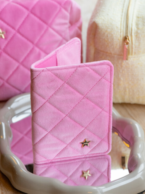 VELVET QUILTED PASSPORT COVER BUBBLEGUM PINK