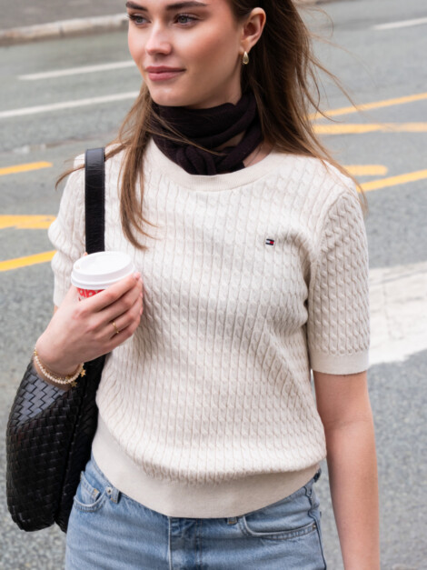 CO CABLE FINE GG C-NECK S/S HEATHER IVORY
