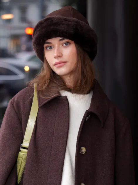 DORA SHEARLING HAT CHOCOLATE TORTE