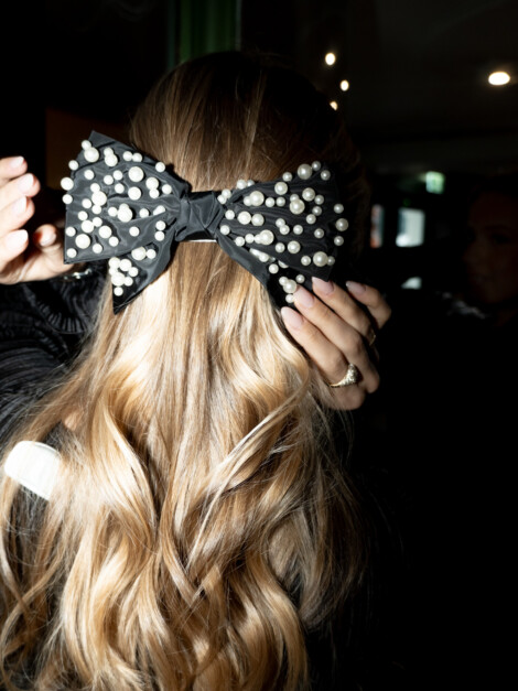 DAY PEARL BEAD HAIR BOW BLACK