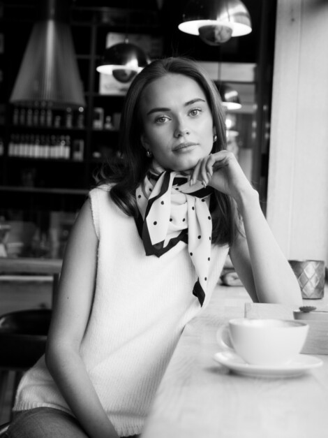 TAMMA BIG DOT SCARF OFF WHITE