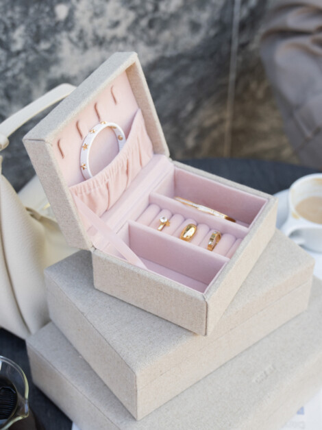 DAY LINEN JEWELRY CASE SMALL RAW LINEN