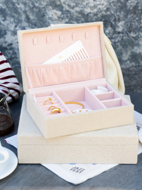 DAY LINEN JEWELRY CASE MEDIUM RAW LINEN