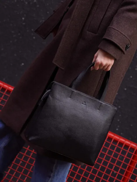 RIVA HANDBAG PIL BLACK