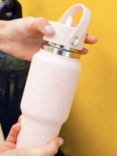 24 OZ WIDE FLEX STRAW TRAVEL BOTTLE TRILLIUM