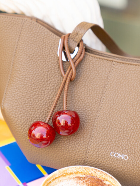 BOULE DISCO HANGING CHERRY RED