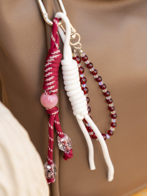 BOULE DISCO STONE CHARM BERRY
