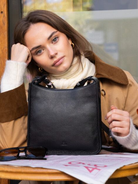 CORMORANO SHOULDER BAG GUNVOR BLACK