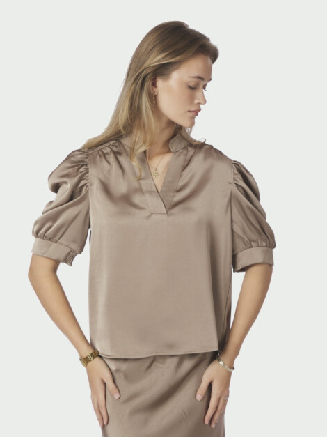 ROELLA HEAVY SATEEN BLOUSE DARK TAUPE