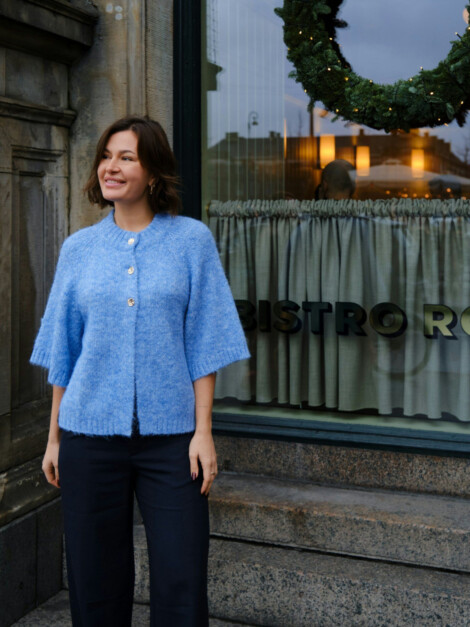 BENUTA FLUFFY KNIT CARDIGAN DUSTY BLUE
