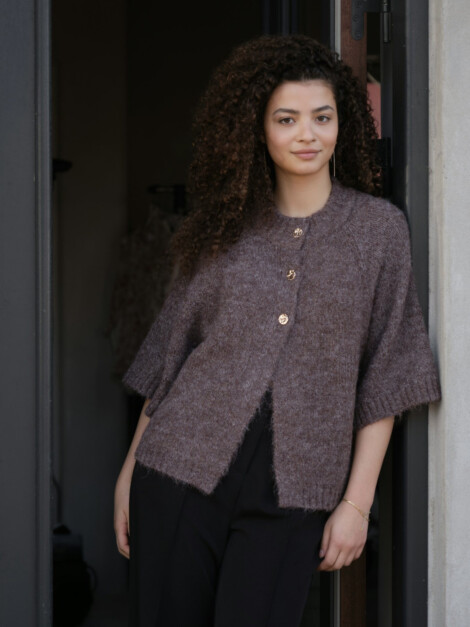 BENUTA FLUFFY KNIT CARDIGAN LIGHT BROWN