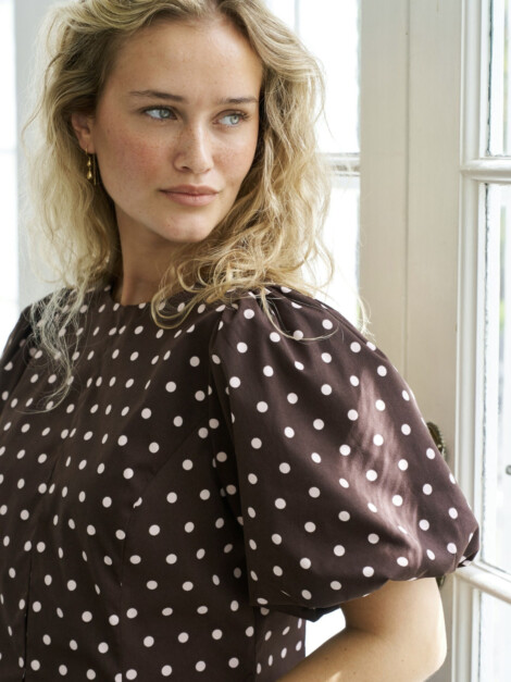 ANELA DOT BLOUSE BROWN
