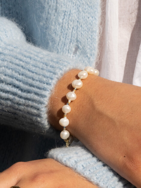 PEARL BEAD BRACELET W/GLASS BEADS LIGHT BLUE