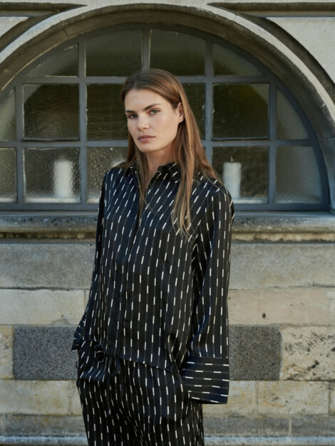 MISTAN PRINT SHIRT DARK BROWN