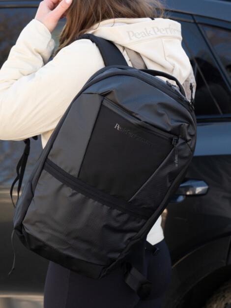 COMMUTER BACKPACK BLACK