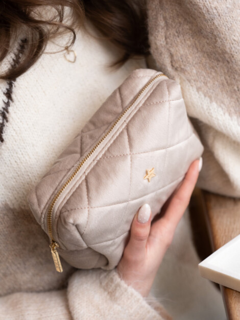 VELVET SQUARE QUILTED MAKE-UP POUCH SMALL DARK SAND
