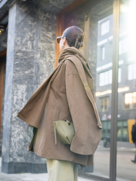 IBEN TRENCH W.SCARF DARK TAUPE