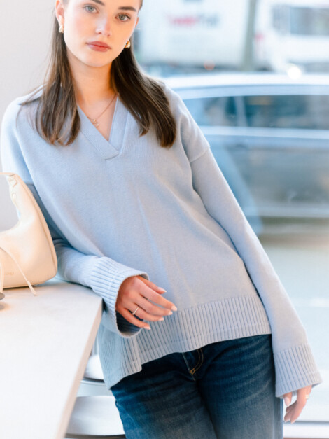 CASHMERE BLEND KNITTED POLO SWEATER LIGHT BLUE