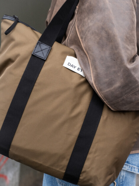 DAY GWENETH RE-S BAG M DARK OLIVE