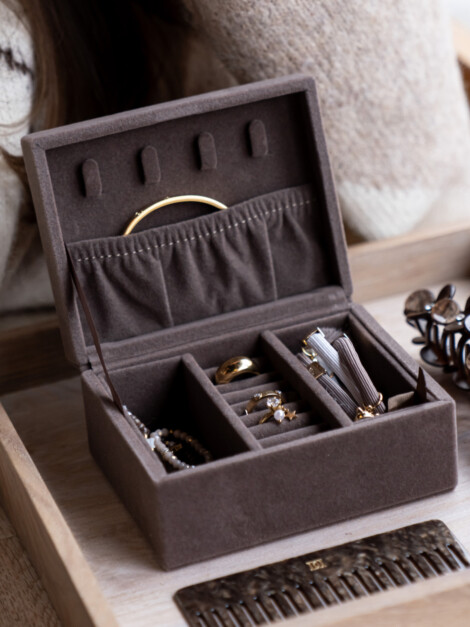 DAY VELVET JEWELRY CASE SMALL MAJOR BROWN