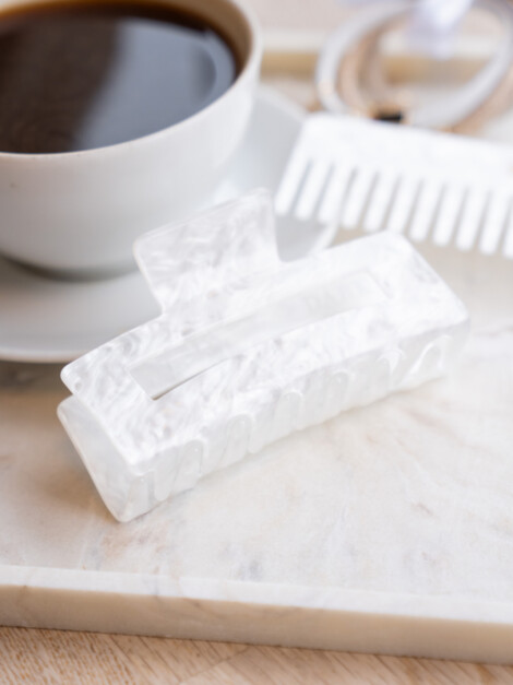 SQUARE HAIR CLAW LARGE BRIGHT WHITE
