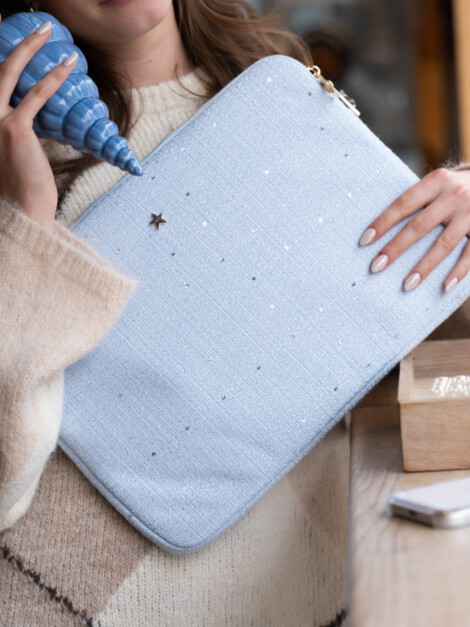 TWEED MAC COVER COOL BABY BLUE