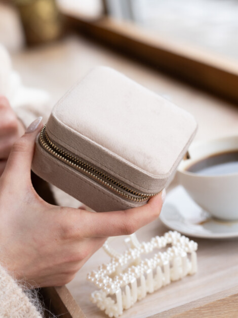 VELVET JEWELLERY BOX MINI DARK SAND