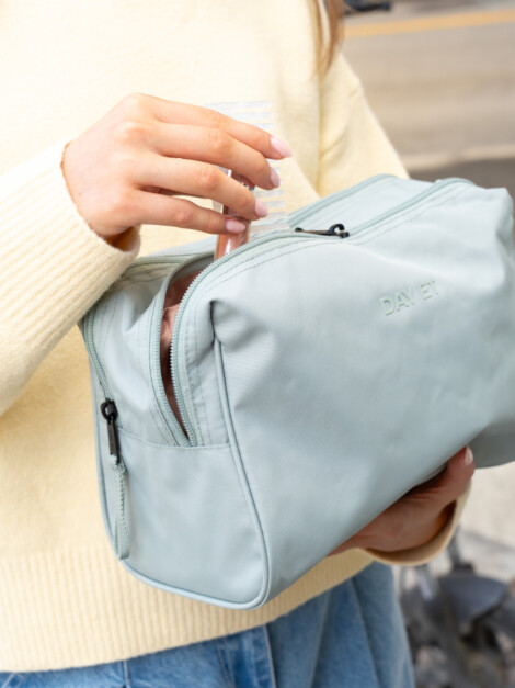 DAY RE-S TONAL WASHBAG LARGE JADEITE