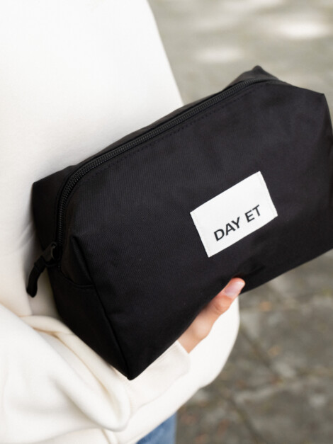 DAY GWENETH RE-S WASHBAG S BLACK