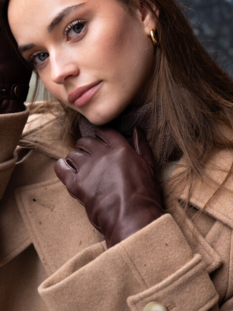 ÅSA GLOVE BROWN