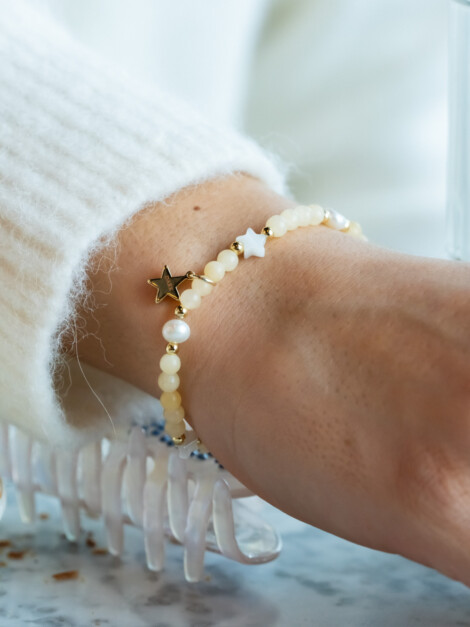 STONE BEAD BRACELET W/MOP STAR & PEARLS YELLOW JADE