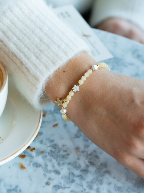 STONE BEAD BRACELET W/MOP STAR &amp; PEARLS YELLOW JADE