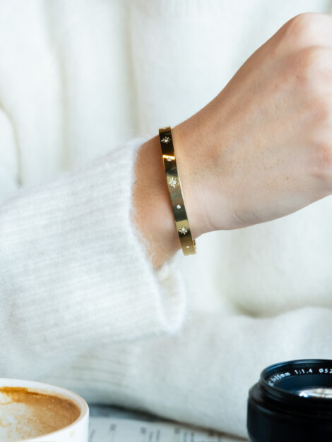 Dark star cuff gold