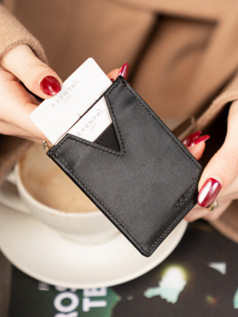 City Kortholder Black