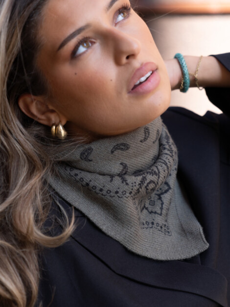 ADELINA PAISLEY KNIT SCARF ARMY