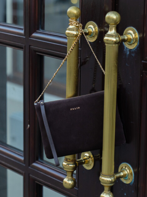 LINA CLUTCH DARK BROWN