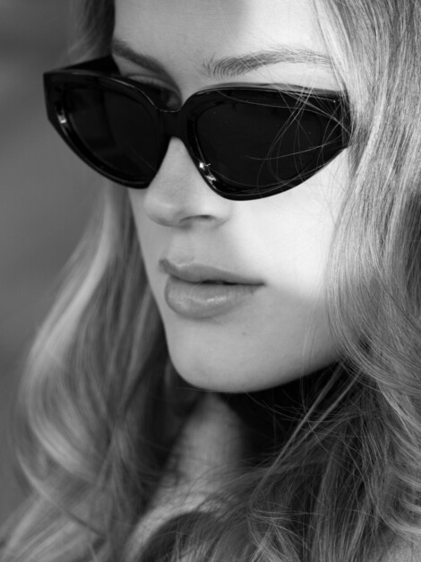 A.K ELLA BLACK