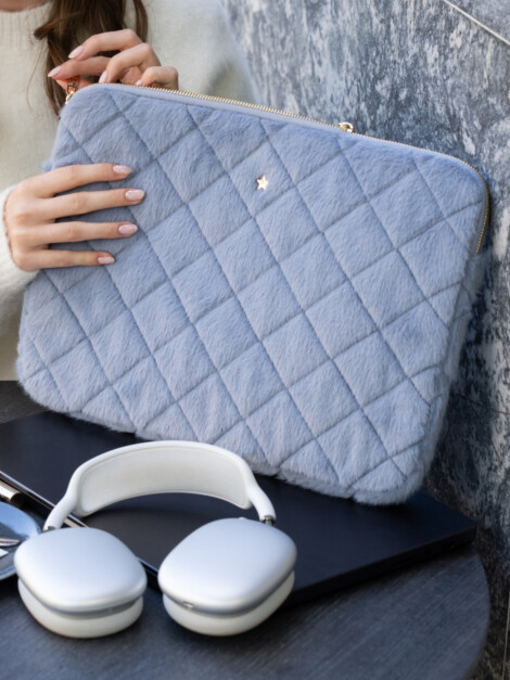 FAUX FUR QUILTED MAC COVER COOL BLUE