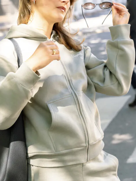W. RACQUET CLUB ZIP HOODIE DARK OLIVE