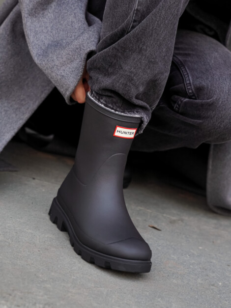 HUNTER DOWNPOUR SHORT INSULATED BOOT BLACK