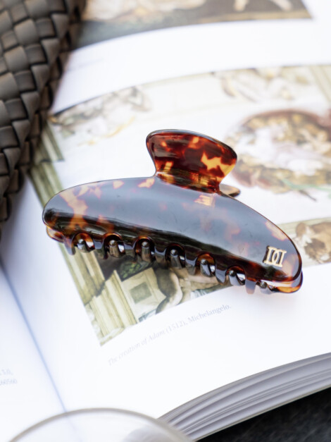 PLAIN HAIR CLAW LARGE BROWN TORTOISE