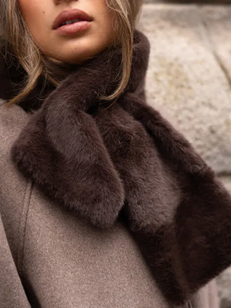 FAUX FUR MINK SCARF CHOCOLATE BROWN
