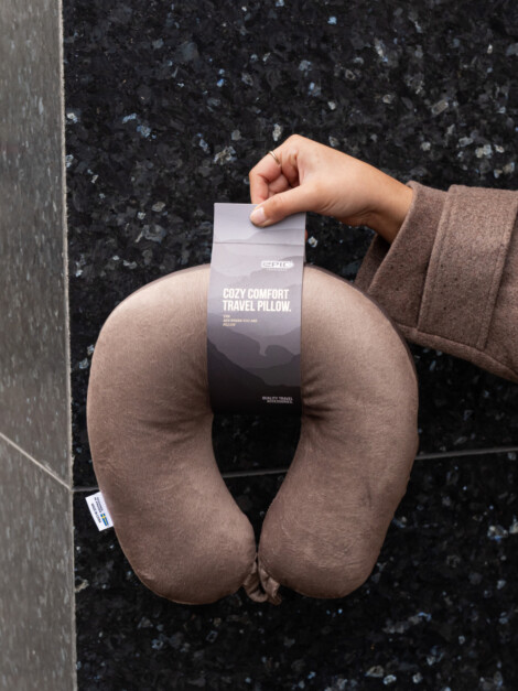 TOILLDAG - TRAVEL PILLOW FØR: 179,-