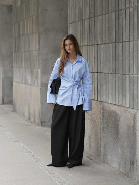 HELISA STRIPE SHIRT LIGHT BLUE