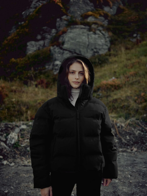 W. AURORA PUFFER JACKET BLACK