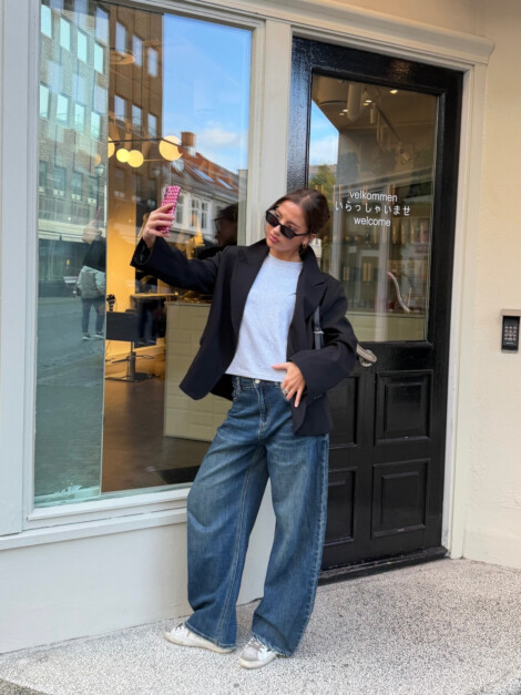 THYRA JEANS